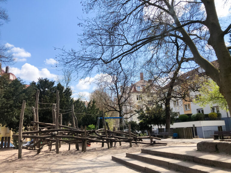 Spielplatz Hölderlinplatz Stuttgart
