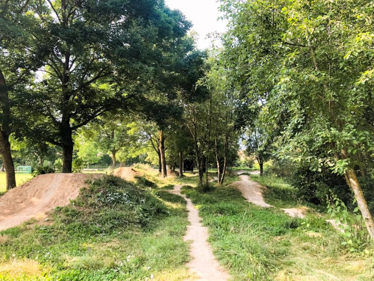 Freizeitgelände Waldstraße Schöckingen Pumptrack