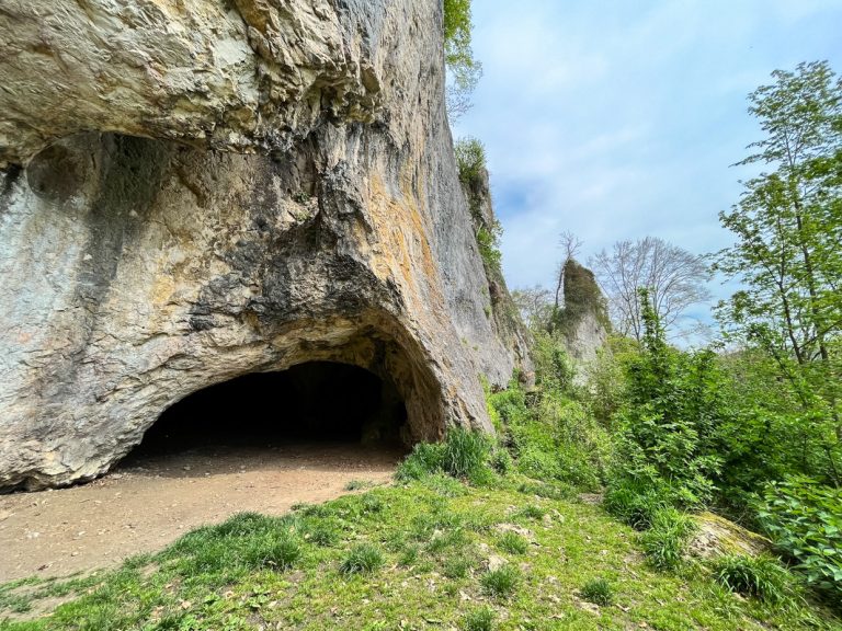 Eingang zur Sirgensteinhöhle