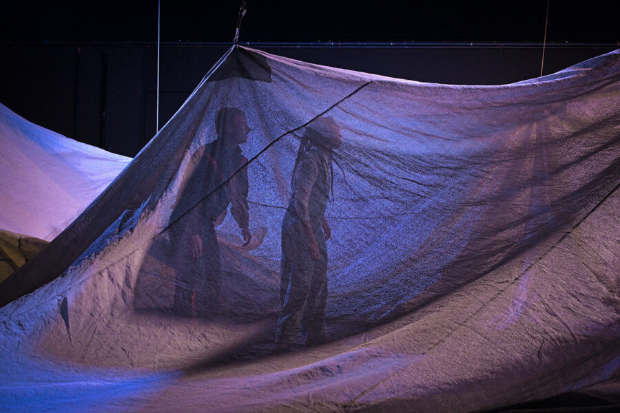 Theaterstück "Hoffnungsvogel" im JES